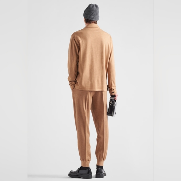 Prada Cashmere/Virgin wool button front shirt, size small, camel colour - Picture 4 of 9